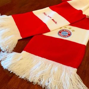 Striped FC Bayern Munich Scarf